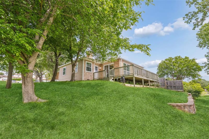 801 Country Club Place, Grand Prairie TX 75052 - Photo 25