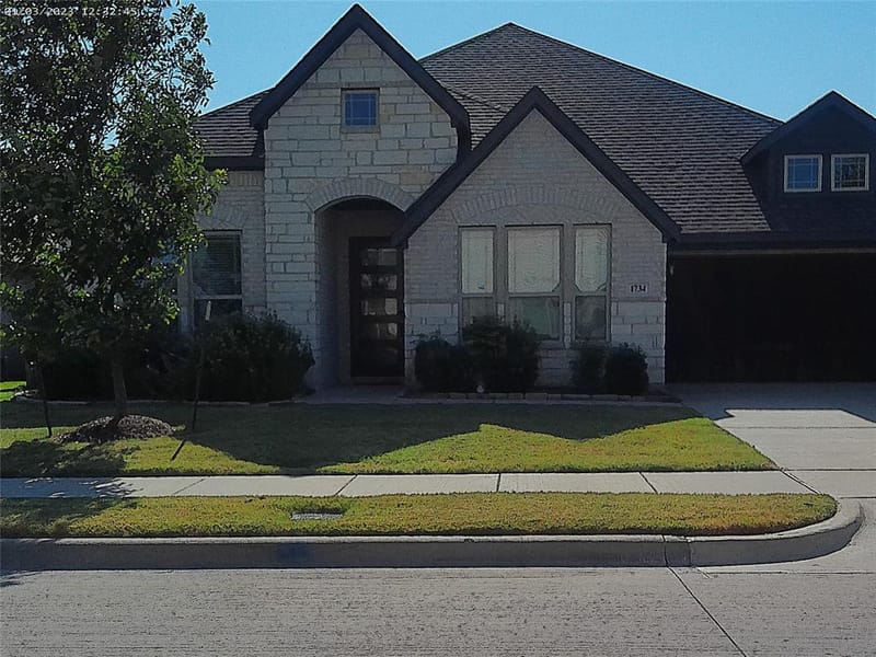 1734 Summer Lane, Midlothian TX 76065
