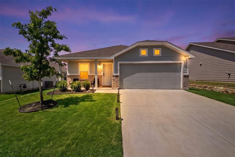 2712 Starwater Drive, Fort Worth TX 76179