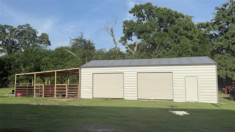 198 Railroad Drive, Mabank TX 75156 - Photo 2