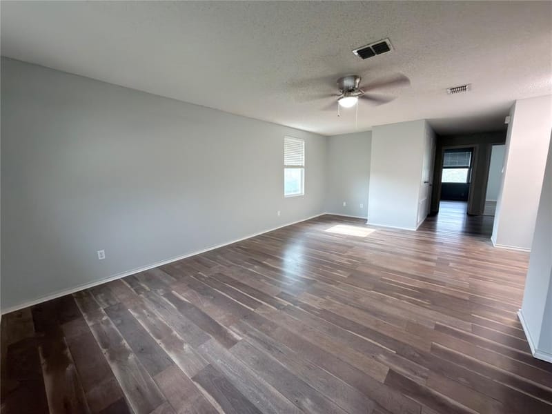 2032 Cap Rock Lane, Grand Prairie TX 75052 - Photo 7
