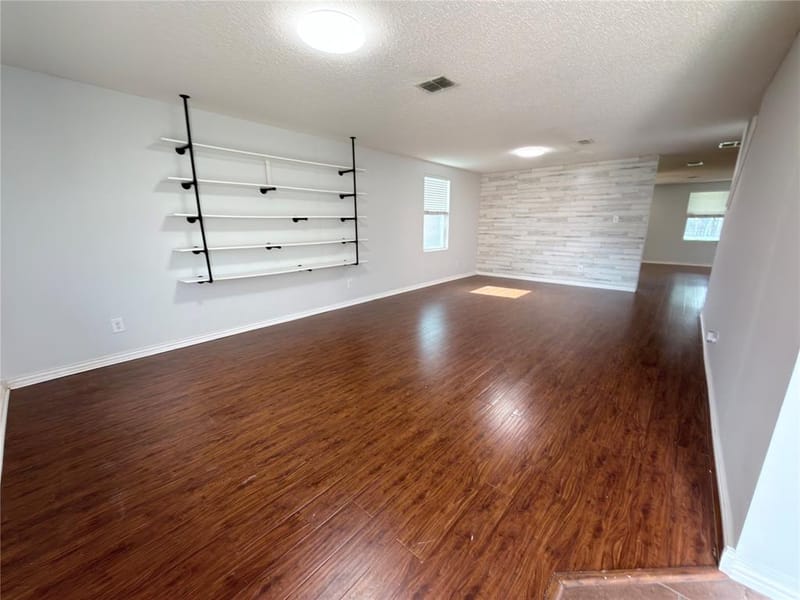 2032 Cap Rock Lane, Grand Prairie TX 75052 - Photo 5