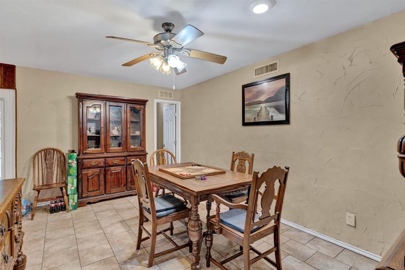 1125 Hillwood Drive, Lewisville TX 75067 - Photo 7