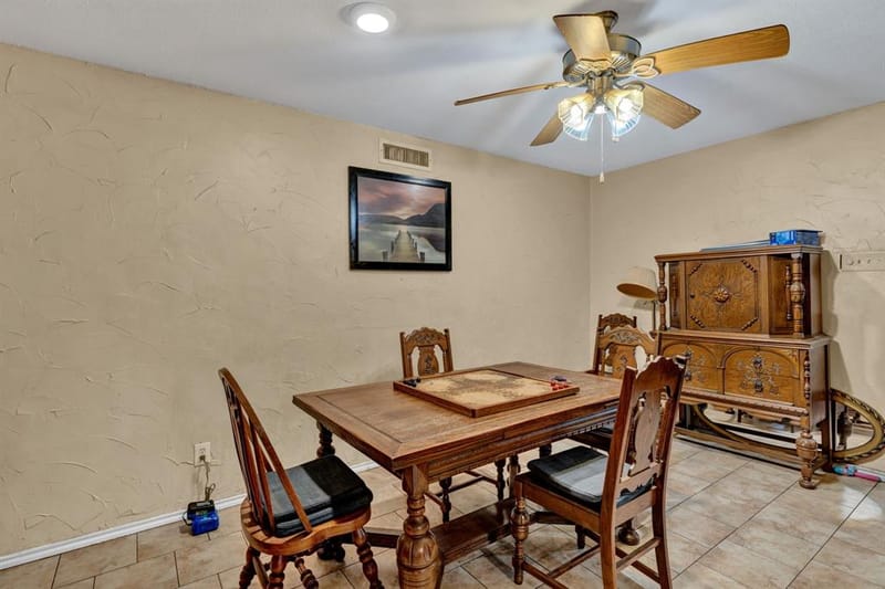 1125 Hillwood Drive, Lewisville TX 75067 - Photo 9