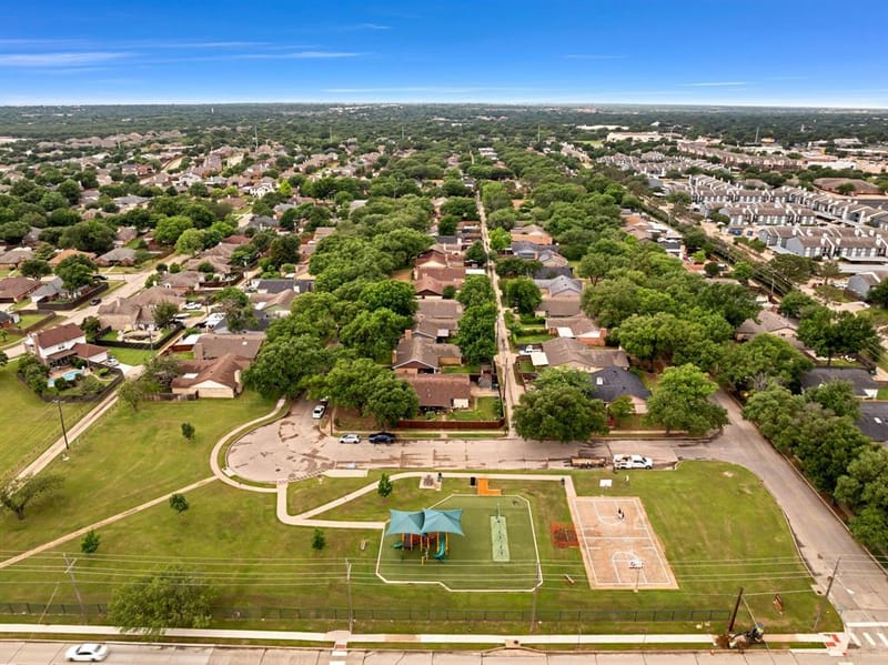 1125 Hillwood Drive, Lewisville TX 75067 - Photo 18