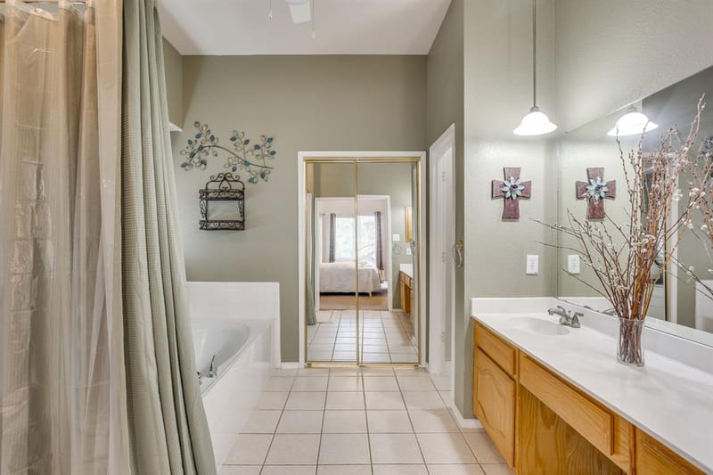 801 Timberwolf Court, Crowley TX 76036 - Photo 16