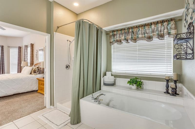 801 Timberwolf Court, Crowley TX 76036 - Photo 18