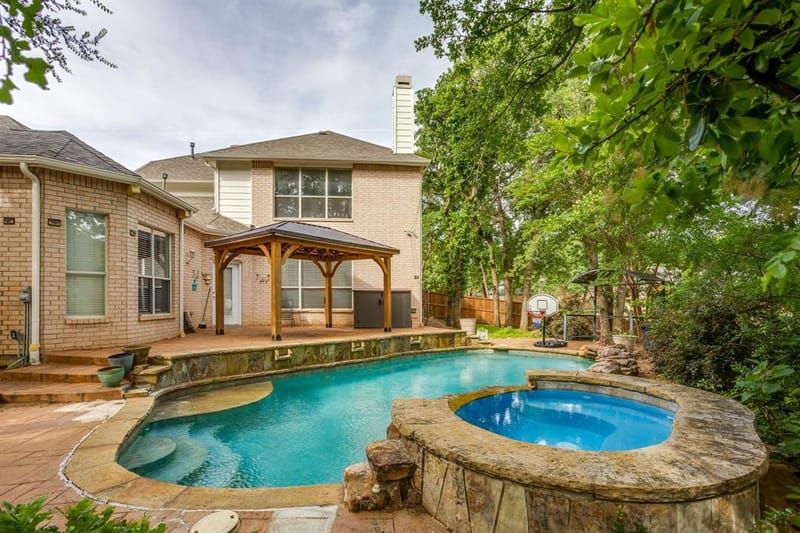 801 Timberwolf Court, Crowley TX 76036 - Photo 37