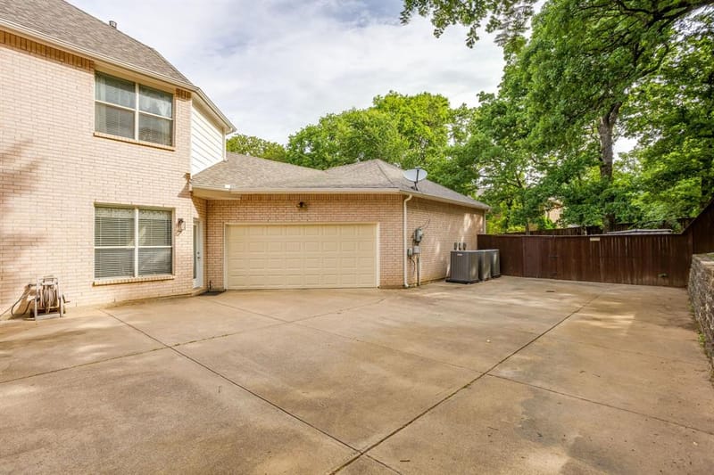 801 Timberwolf Court, Crowley TX 76036 - Photo 39