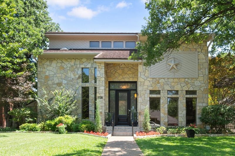 4917 Wareham Drive, Arlington TX 76017 - Photo 4