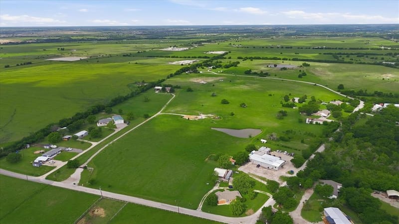 3289 Mitchell Road, Krum TX 76249 - Photo 32