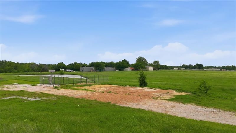 3289 Mitchell Road, Krum TX 76249 - Photo 34