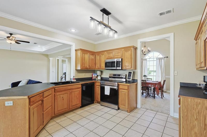 3289 Mitchell Road, Krum TX 76249 - Photo 10