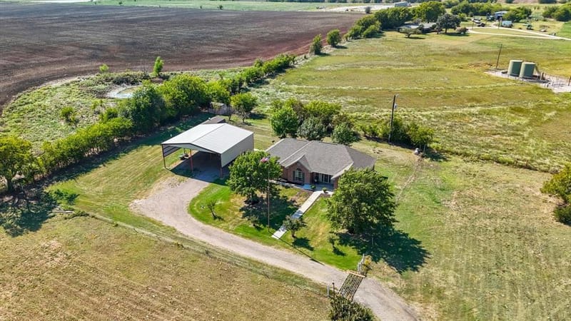 3289 Mitchell Road, Krum TX 76249 - Photo 29