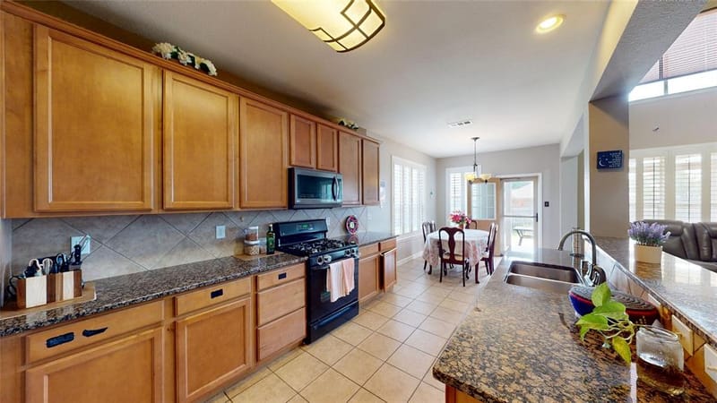 5848 Somerton Drive, Grand Prairie TX 75052 - Photo 11