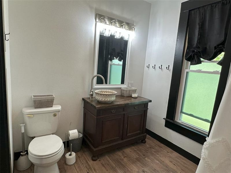 506 NE 3rd Street, Hubbard TX 76648 - Photo 9