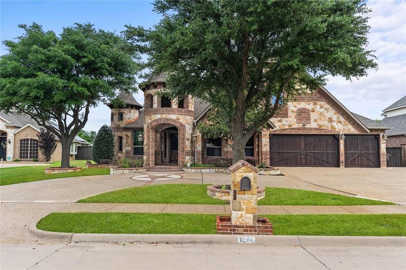 1206 Genesis Drive, Mansfield TX 76063 - Photo 2