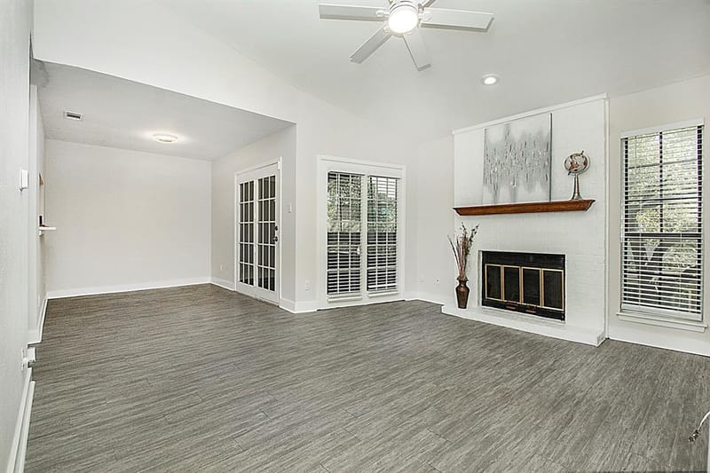 1104 Riverchase Lane # 204, Arlington TX 76011 - Photo 2