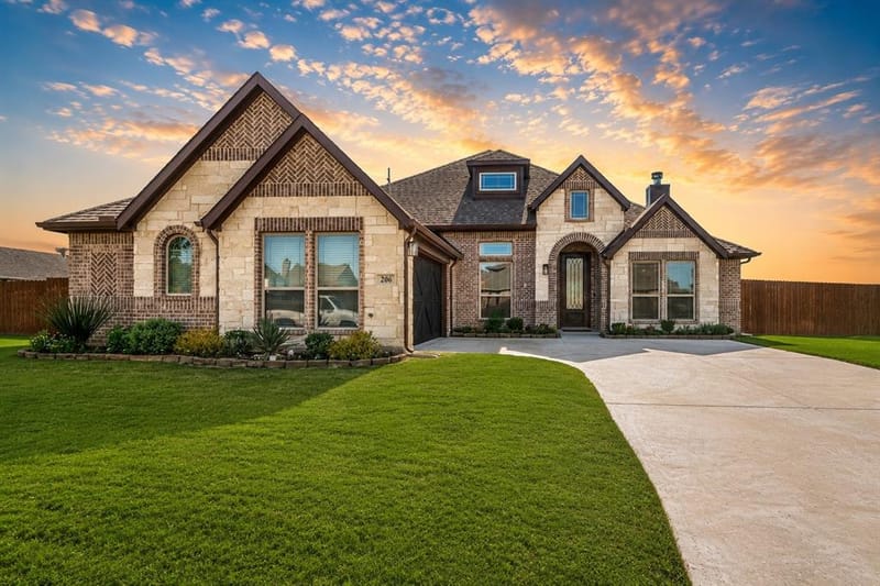 206 Morning Light Lane, Waxahachie TX 75165