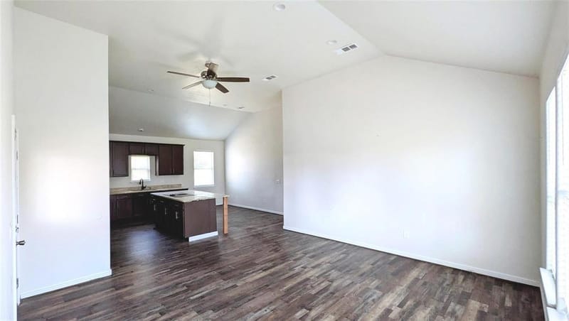 409 Giles Street, Mineola TX 75773 - Photo 5