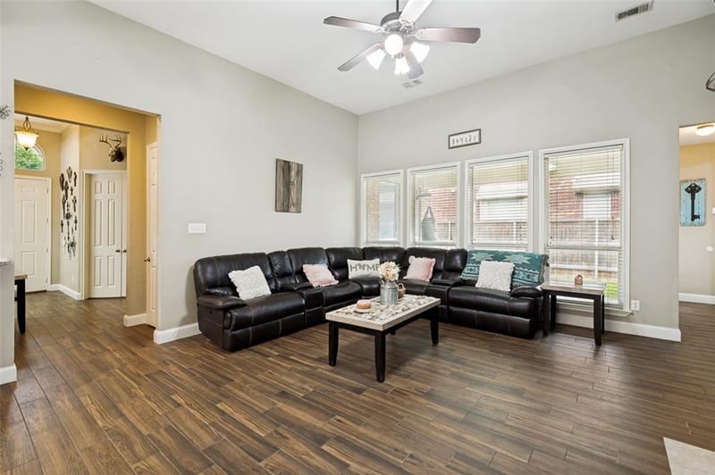 13348 Mondovi Drive, Frisco TX 75033 - Photo 9