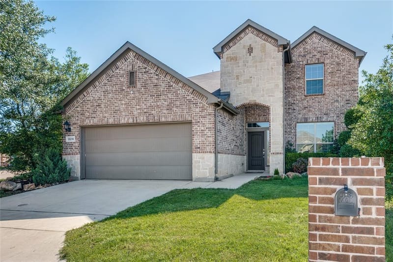 13216 Ragged Spur Court, Fort Worth TX 76052 - Photo 4