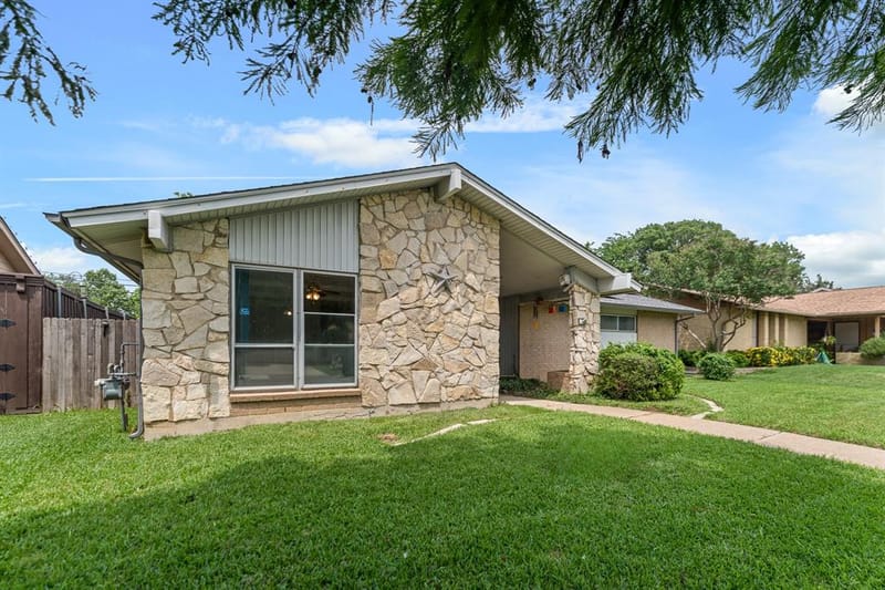 3705 Flamingo Lane, Irving TX 75062 - Photo 4