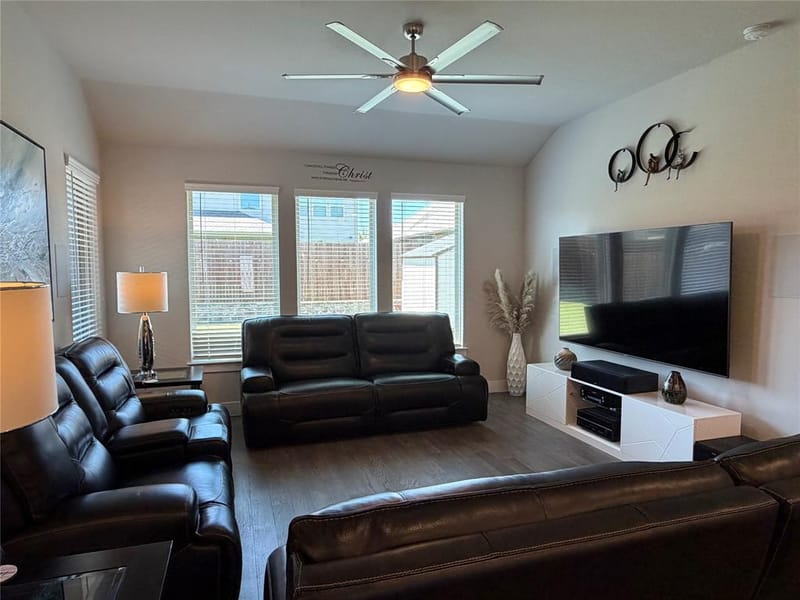 862 Mildren Lane, Fate TX 75087 - Photo 12