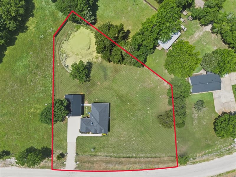 1501 Business Highway 121, Trenton TX 75490 - Photo 32