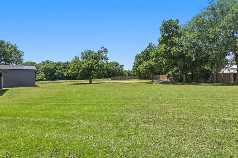 1501 Business Highway 121, Trenton TX 75490 - Photo 29