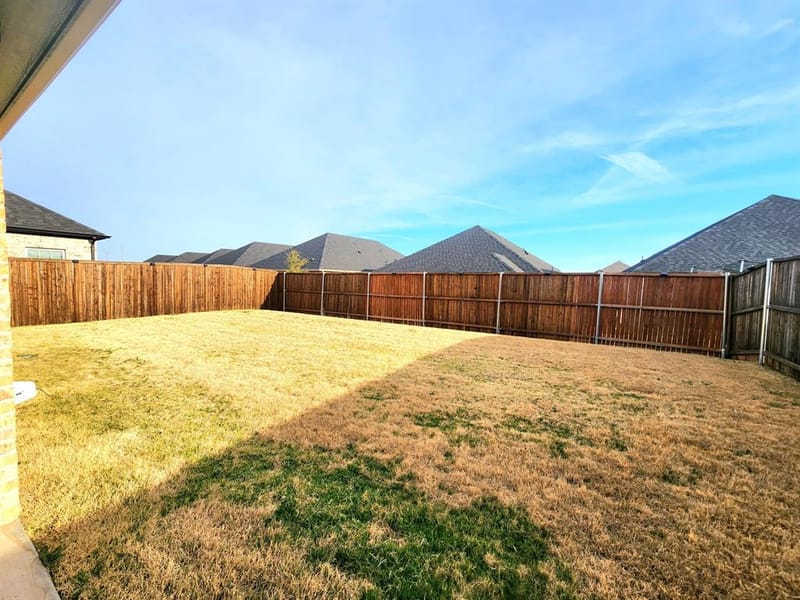 490 Oak Creek Drive, Lavon TX 75166 - Photo 17