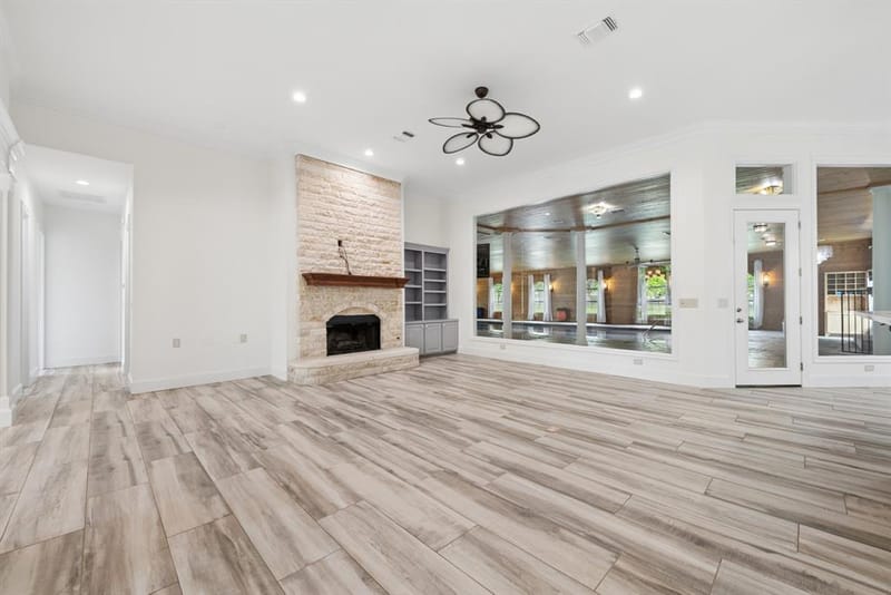 5501 Equestrian Drive, Granbury TX 76049 - Photo 5