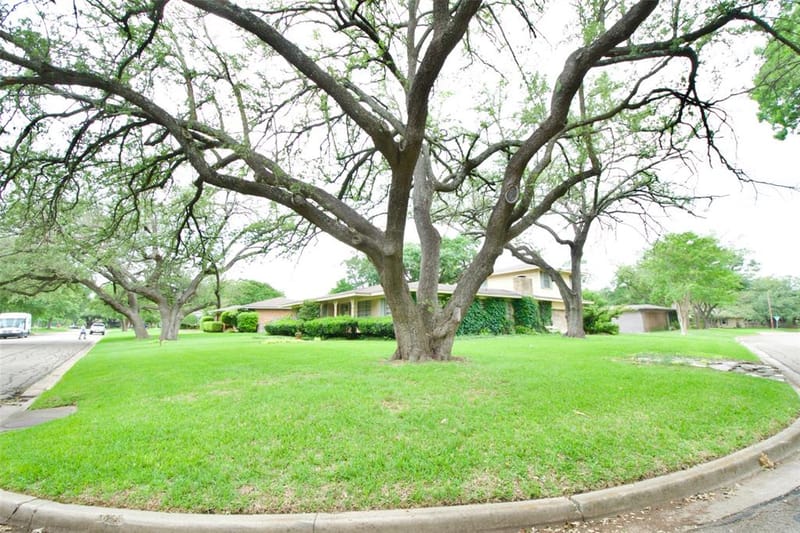 4901 Pine Avenue, Waco TX 76710 - Photo 3