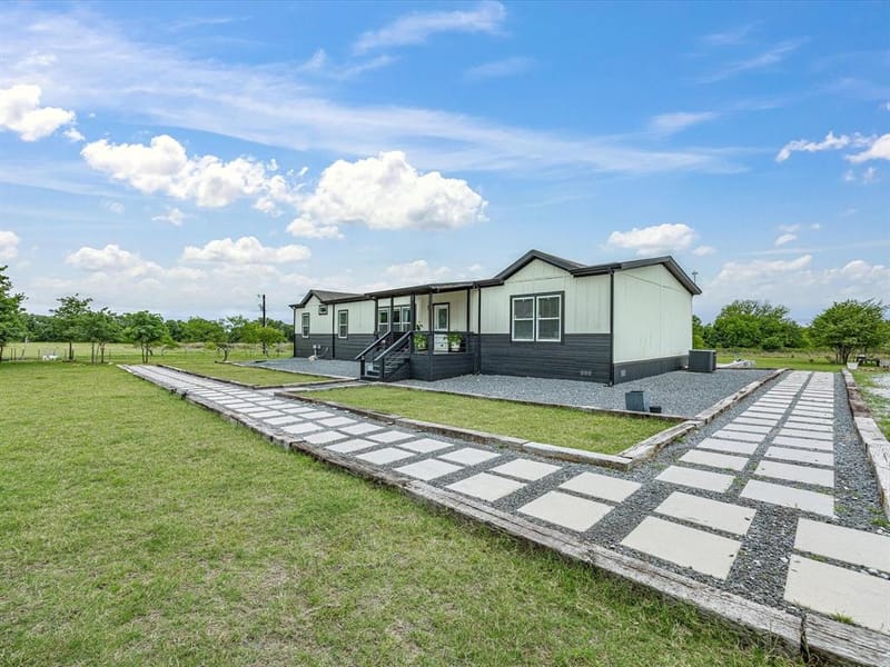 466 Belcher Road, Bowie TX 76230 - Photo 3