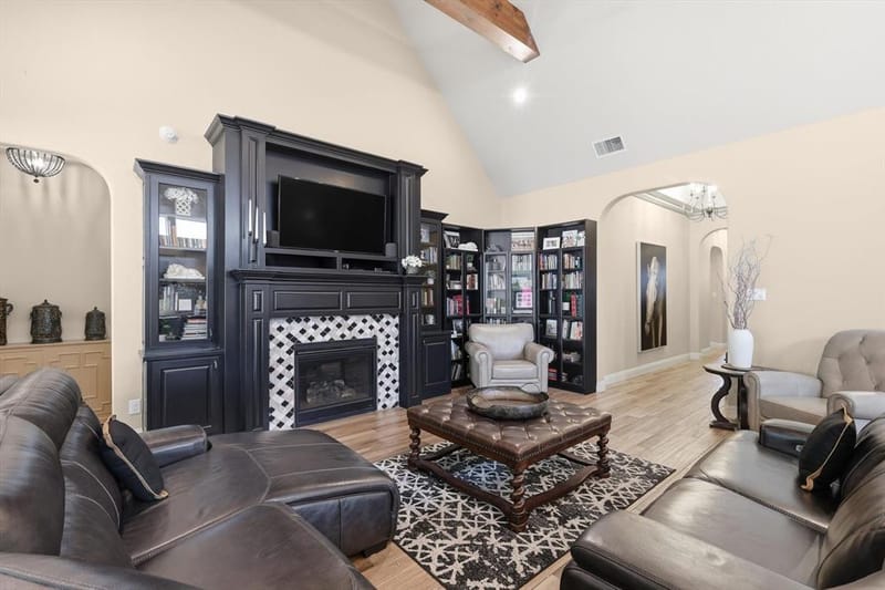 2705 River Path Court, Burleson TX 76028 - Photo 6