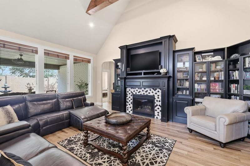 2705 River Path Court, Burleson TX 76028 - Photo 9