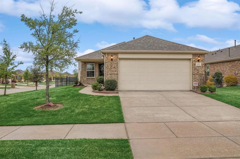 1898 Beachside Drive, Frisco TX 75036 - Photo 2