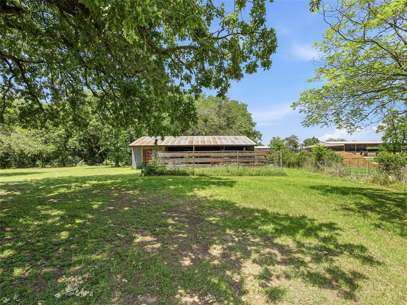 1336 County Road 563, Stephenville TX 76401 - Photo 22