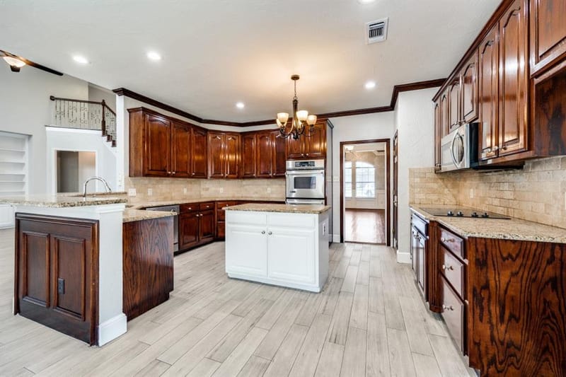 725 Chapel Court, Allen TX 75002 - Photo 3