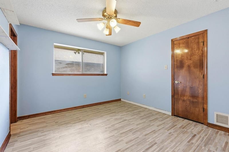 613 Deer Creek Drive, DeSoto TX 75115 - Photo 36