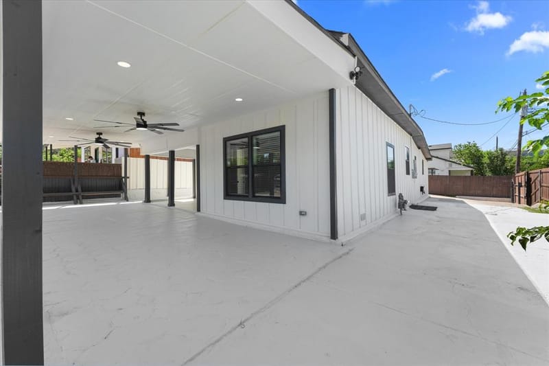300 Steinman Avenue, Dallas TX 75203 - Photo 6
