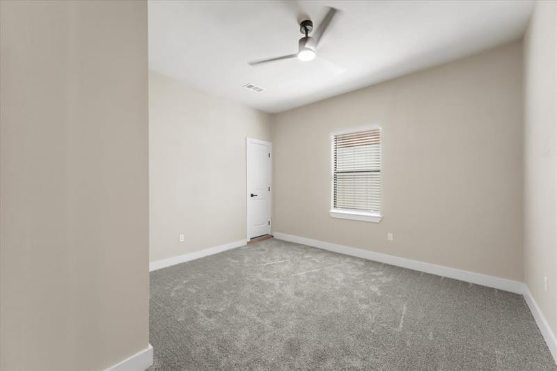 300 Steinman Avenue, Dallas TX 75203 - Photo 16