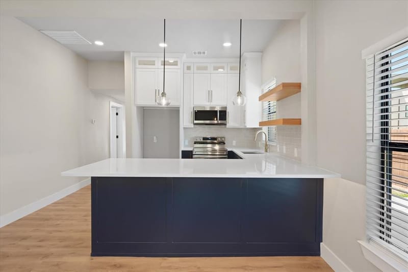 300 Steinman Avenue, Dallas TX 75203 - Photo 10