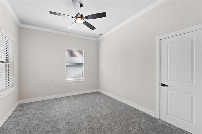 300 Steinman Avenue, Dallas TX 75203 - Photo 15