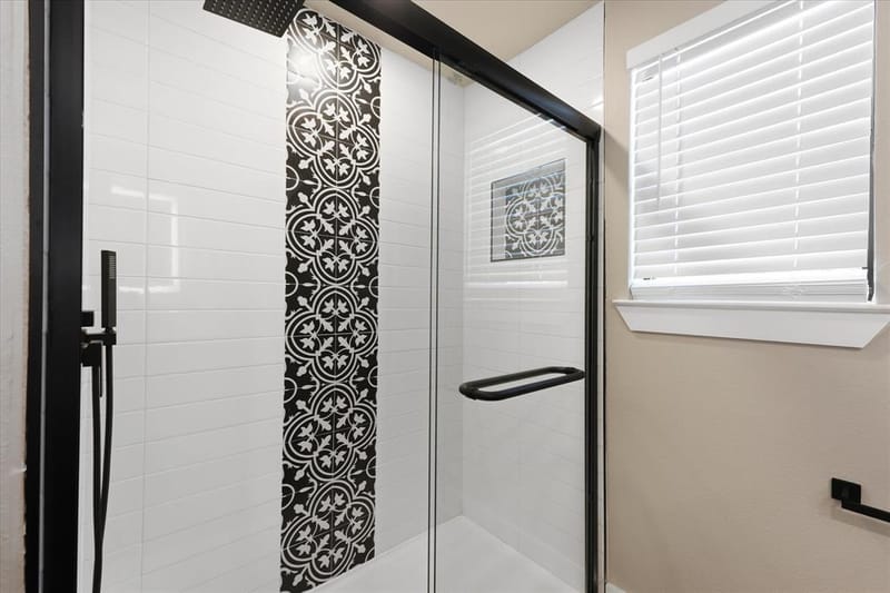 300 Steinman Avenue, Dallas TX 75203 - Photo 19