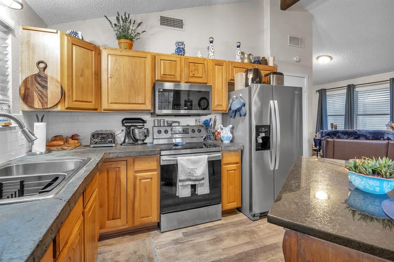 2318 Neches Street, Granbury TX 76048 - Photo 15