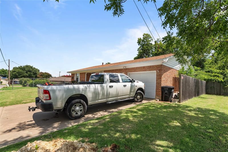 107 Woodard Avenue, Cleburne TX 76033 - Photo 27