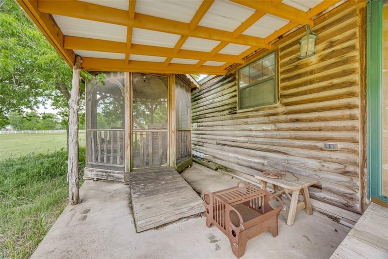 586 Pleasant Home Road, Sherman TX 75092 - Photo 6