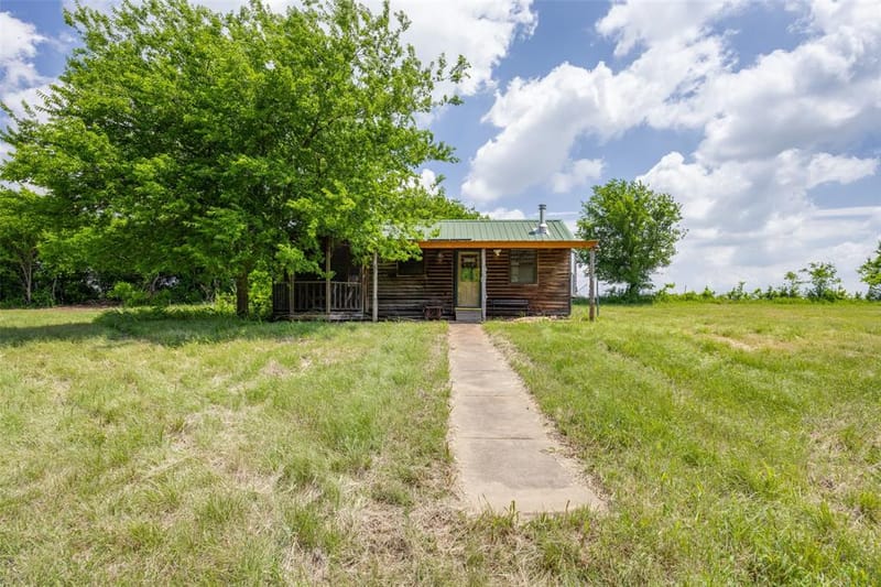 586 Pleasant Home Road, Sherman TX 75092 - Photo 5