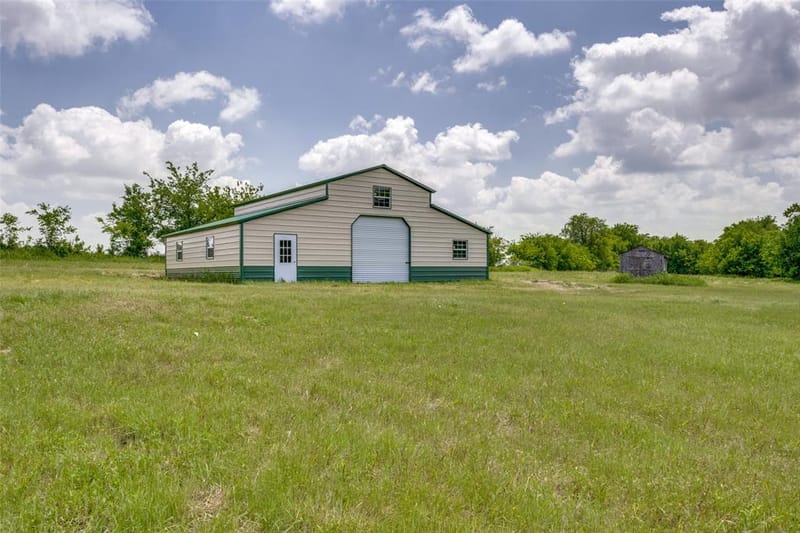 586 Pleasant Home Road, Sherman TX 75092 - Photo 15